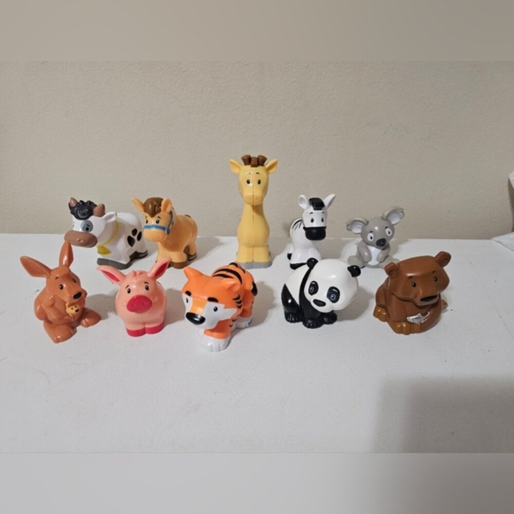 Fisher Price Little People Farm and Zoo animals Set of 10